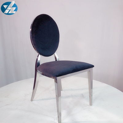 Lujosa silla de comedor tapizada en cuero con 4 patas sin reposabrazos