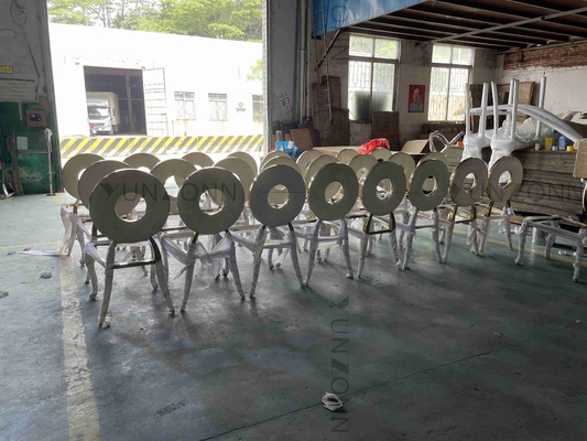 La cena trasera redonda preside sillas apilables del banquete de la función del diseño especial