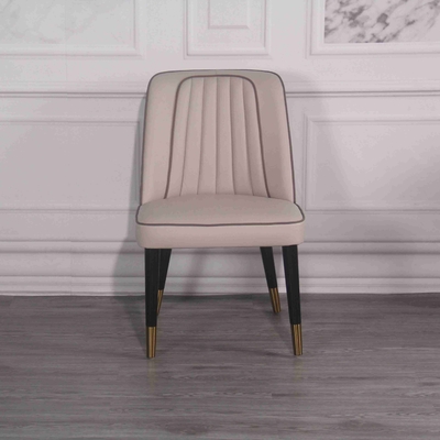 Sillas rellenadas alta esponja del comedor de la PU de la silla de la parte posterior de madera sólida del hotel elástico