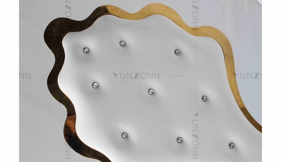 Alto acero inoxidable trasero del mobiliario de la silla de la boda de la silla nupcial blanca magnífica del banquete