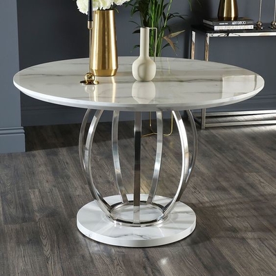 La mesa de comedor de plata de acero inoxidable del top de mármol sabroso con las sillas fijó H75cm