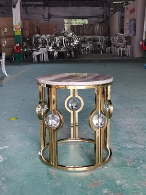 El oro plateó el metal de lujo de acero inoxidable Crystal Ball Round Corner Table del lado de la luz de mármol de la tabla