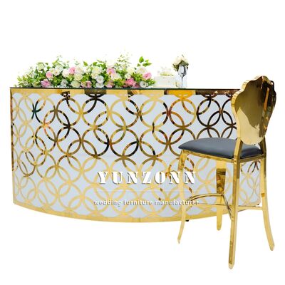 Buen precio Patrón de oro Popular Nuevo diseño Muebles de bar de lujo Mesa de bar de acero inoxidable para boda de pub en línea