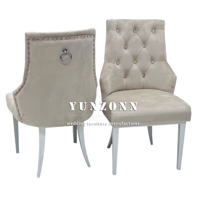 Buen precio Silla de comedor con pata de metal, tela de terciopelo, respaldo con anilla, mueble de lujo moderno, silla de boda para restaurante y cena de acero inoxidable en línea
