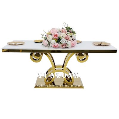 Buen precio Nuevo diseño de lujo de vidrio rectangular superior oro de acero inoxidable mesa de boda para la fiesta utilizado en línea