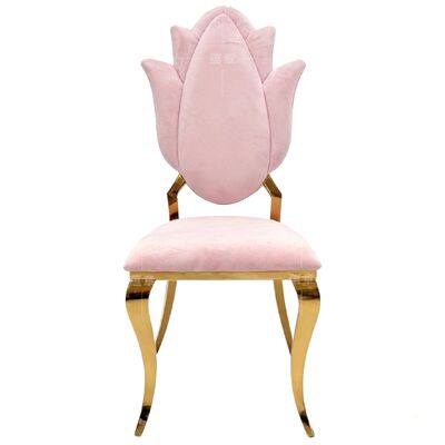 Buen precio Sillas apilables de terciopelo rosa con respaldo de flor de tulipán para banquetes de hotel para eventos de fiesta en línea