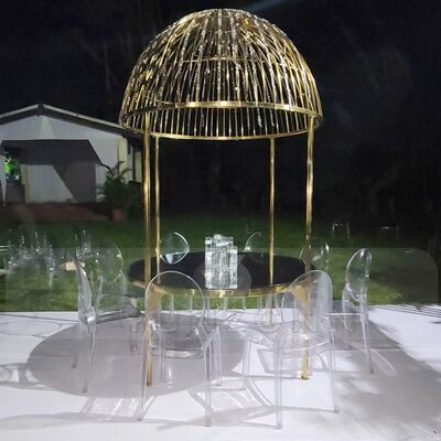 Buen precio Elegante mesa redonda de pasteles fantasmas con cristales Muebles de banquete de lujo para hoteles en línea