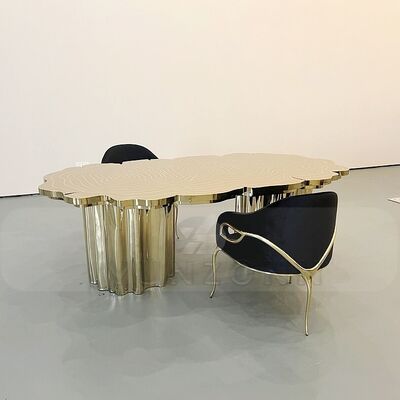 Buen precio Mesa de comedor de metal de oro en forma de tronco de árbol de diseño moderno y lujoso para hoteles bodas y villas en línea