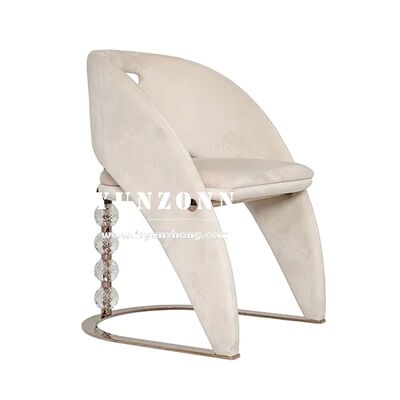 Buen precio Fabrica al por mayor Luxo a medida Italia Moda Muebles para el hogar Piernas de metal sólido Sillones de comedor con respaldo alto en línea