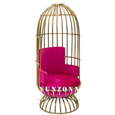 Buen precio Alquiler de bodas de lujo de oro de acero inoxidable silla de novia y novio silla de trono de terciopelo para la fiesta de bodas del hotel en línea