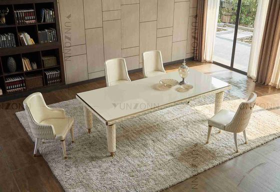 Buen precio Marco de acero inoxidable superior moderado blanco del vidrio de las mesas de comedor modernas de lujo de cuero de la cubierta del bordado para el hogar en línea